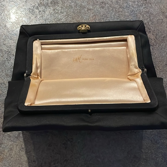 Women\'s 1950\'s Vintage Silk Morris Moskowitz Black Clutch Bag
